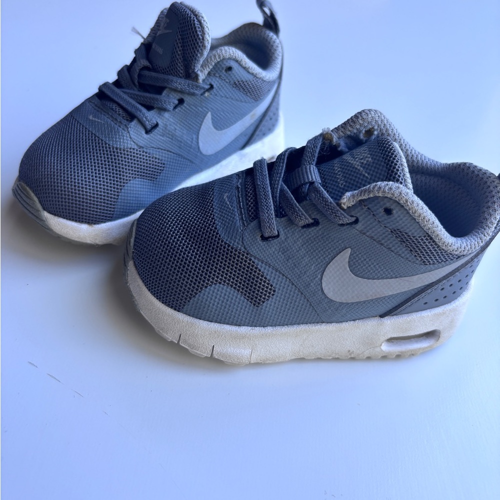 Nike Kids Black and White Sneakers